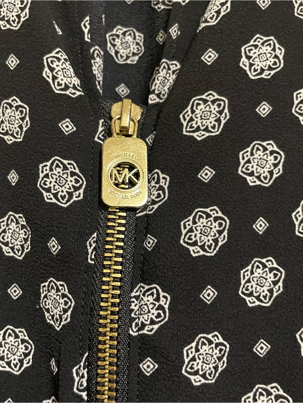 Michael Kors Black Long-Sleeve Zip-Front Printed Top - Picture 4 of 6